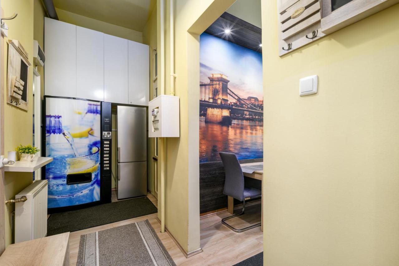 Downtown Deluxe-Two Bedroom Apartment With Sauna Βουδαπέστη Εξωτερικό φωτογραφία