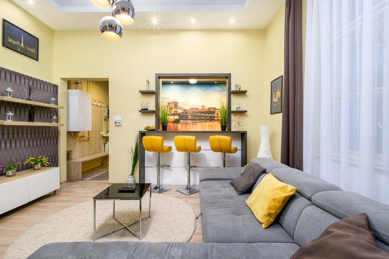 Downtown Deluxe-Two Bedroom Apartment With Sauna Βουδαπέστη Εξωτερικό φωτογραφία