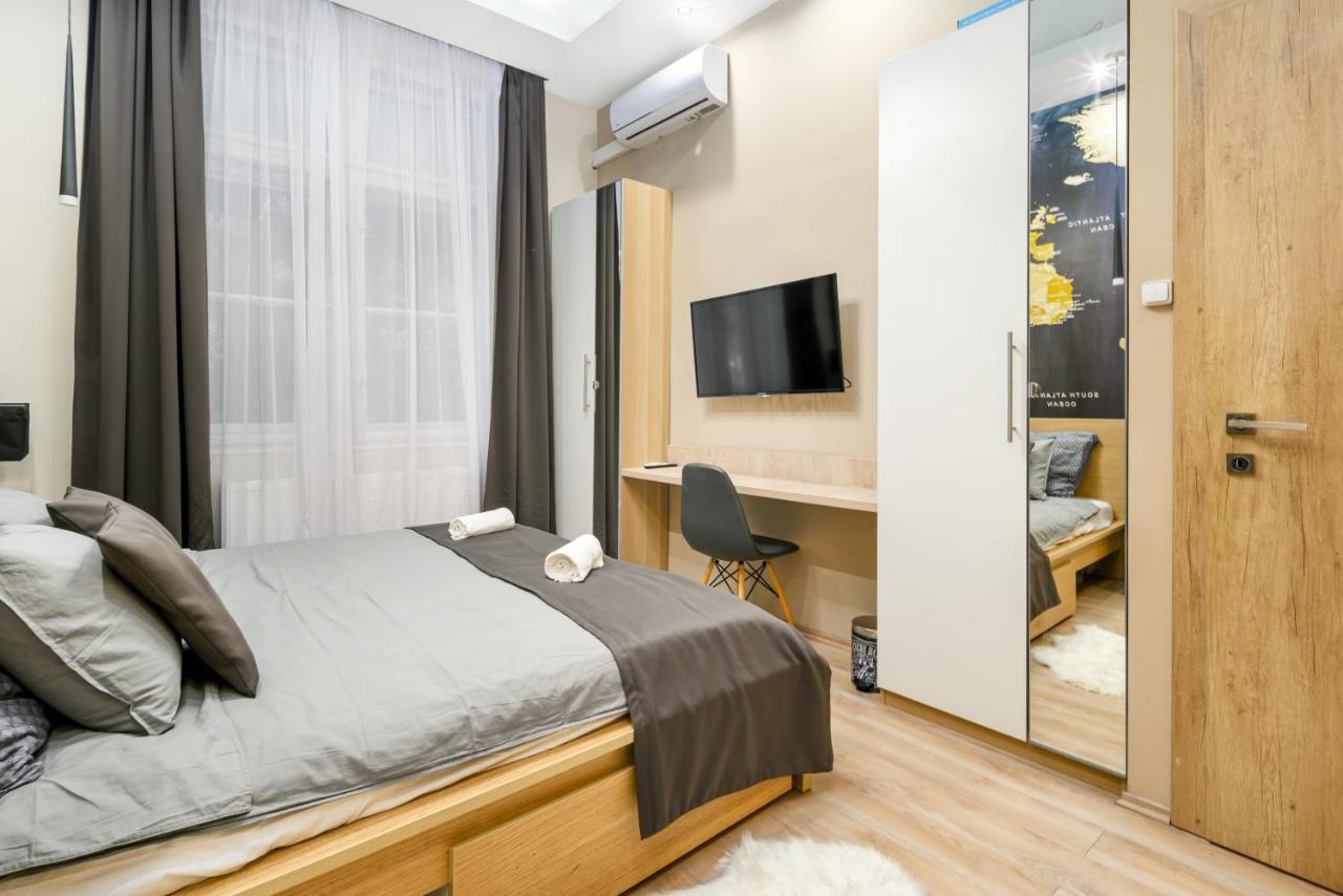 Downtown Deluxe-Two Bedroom Apartment With Sauna Βουδαπέστη Εξωτερικό φωτογραφία