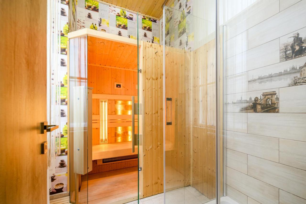 Downtown Deluxe-Two Bedroom Apartment With Sauna Βουδαπέστη Εξωτερικό φωτογραφία